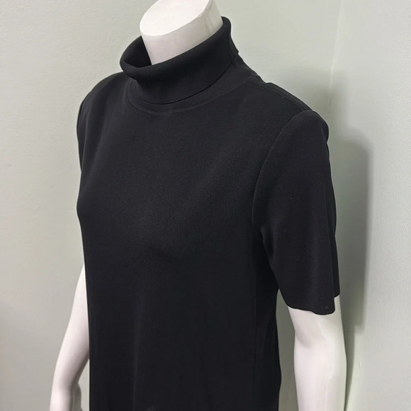 MISOOK Wrinkle Resistant Black Short Sleeve Turtleneck Sweater, Medium - Picture 2 of 6